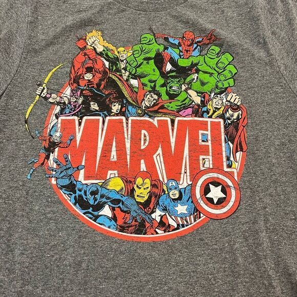 Marvel Comics Hero Gray T-Shirt sz S EUC - Picture 4 of 4
